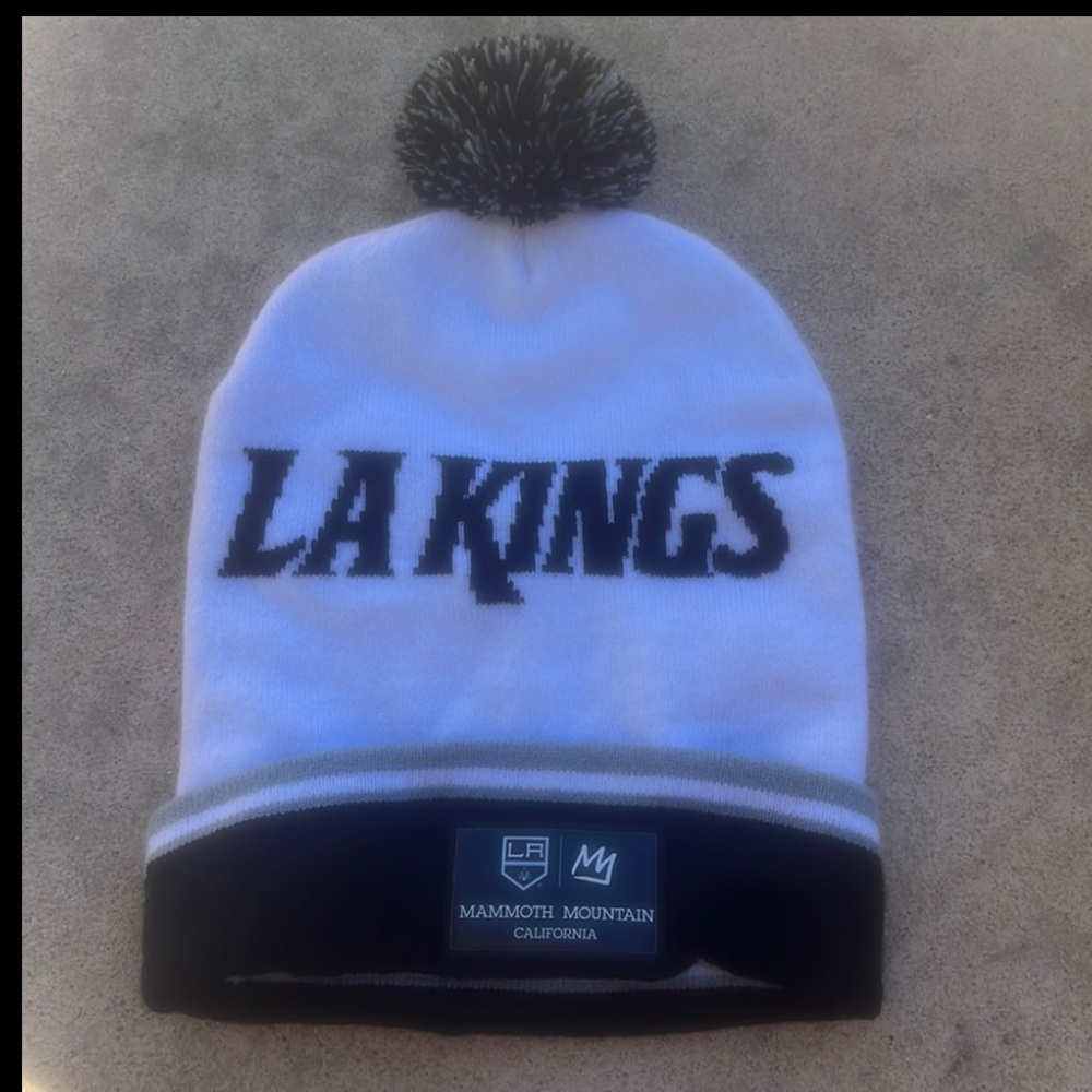 LA KiNGS Mammoth Mountain NHL Beanie Hat